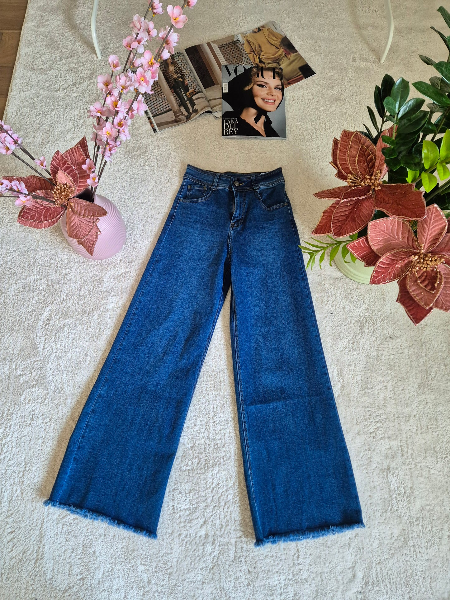 Jeans a gamba dritta sfrangiato