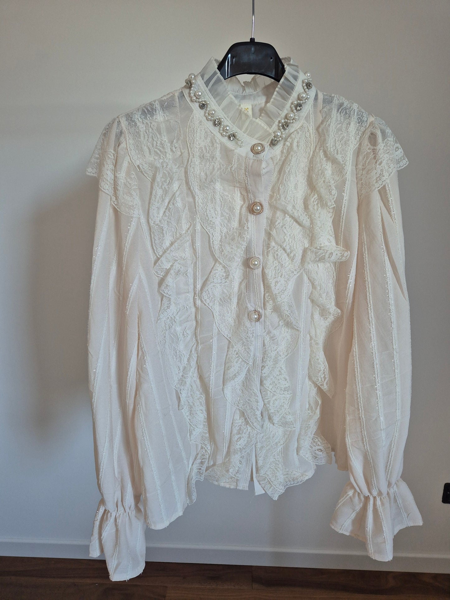 Camicia con rouge - bottoni in madre perle e colletto decorato