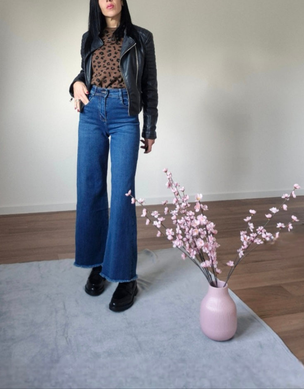 Jeans a gamba dritta sfrangiato