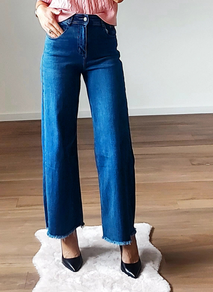 Jeans a gamba dritta sfrangiato