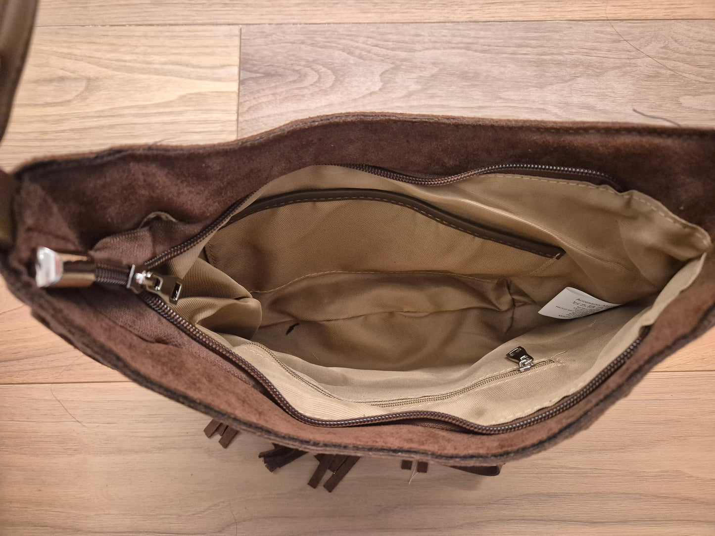 Borsa Aura